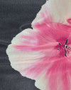 Negro con flor de acuarela rosa