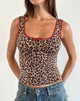 Imagen de Carillo Vest Top en Rar Leopard Sandstorm con ribete rojo