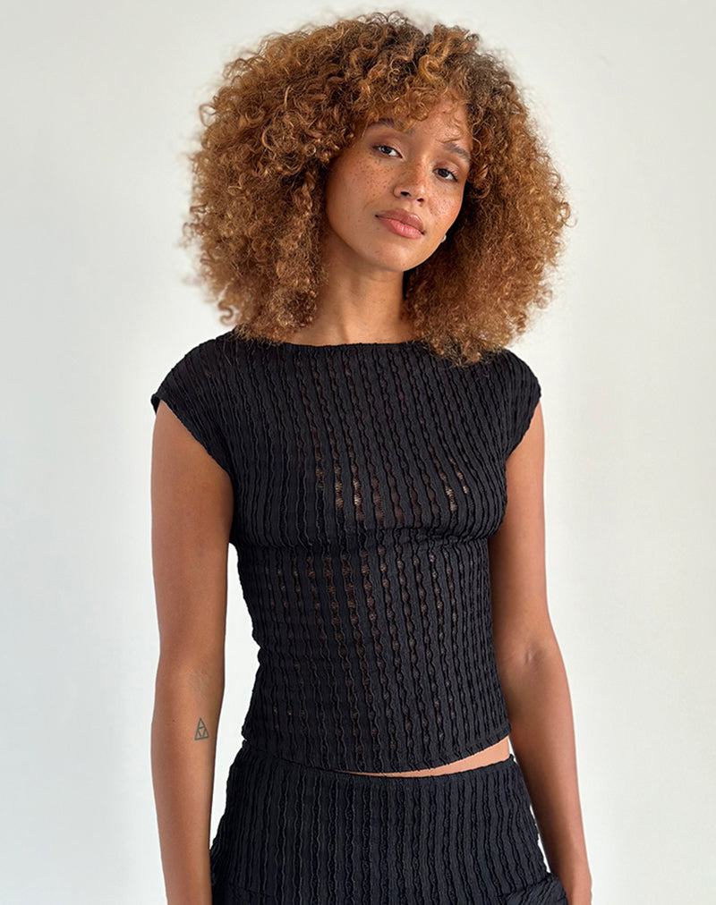 Nova Top en negro azabache arrugado
