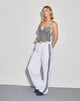 Imagen de Coze Wide Leg Jogger en blanco con doble raya azul marino