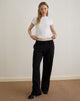 Imagen de Jenita Loose Jogger en negro con ribete picotado blanco