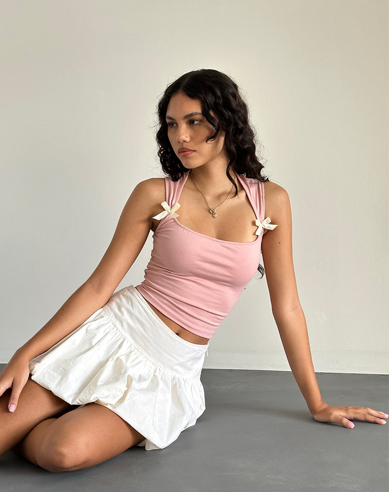 Jiniso Crop Top en Rosa Dama con Lazos Marfil