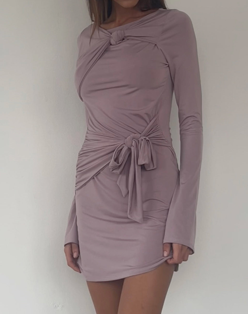 Mini Vestido Kari Knot en Slinky Malva