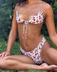 Imagen del sujetador de bikini Lawa en cerezas