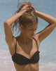 Imagen del sujetador de bikini Pafriza en broderie negro