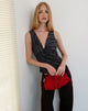Imagen de Losa Cami Top con Cuello de Vaca a Rayas Irregular Gris Negro
