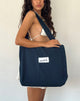 Imagen de Nola Totebag en azul marino con bordado Motel Love