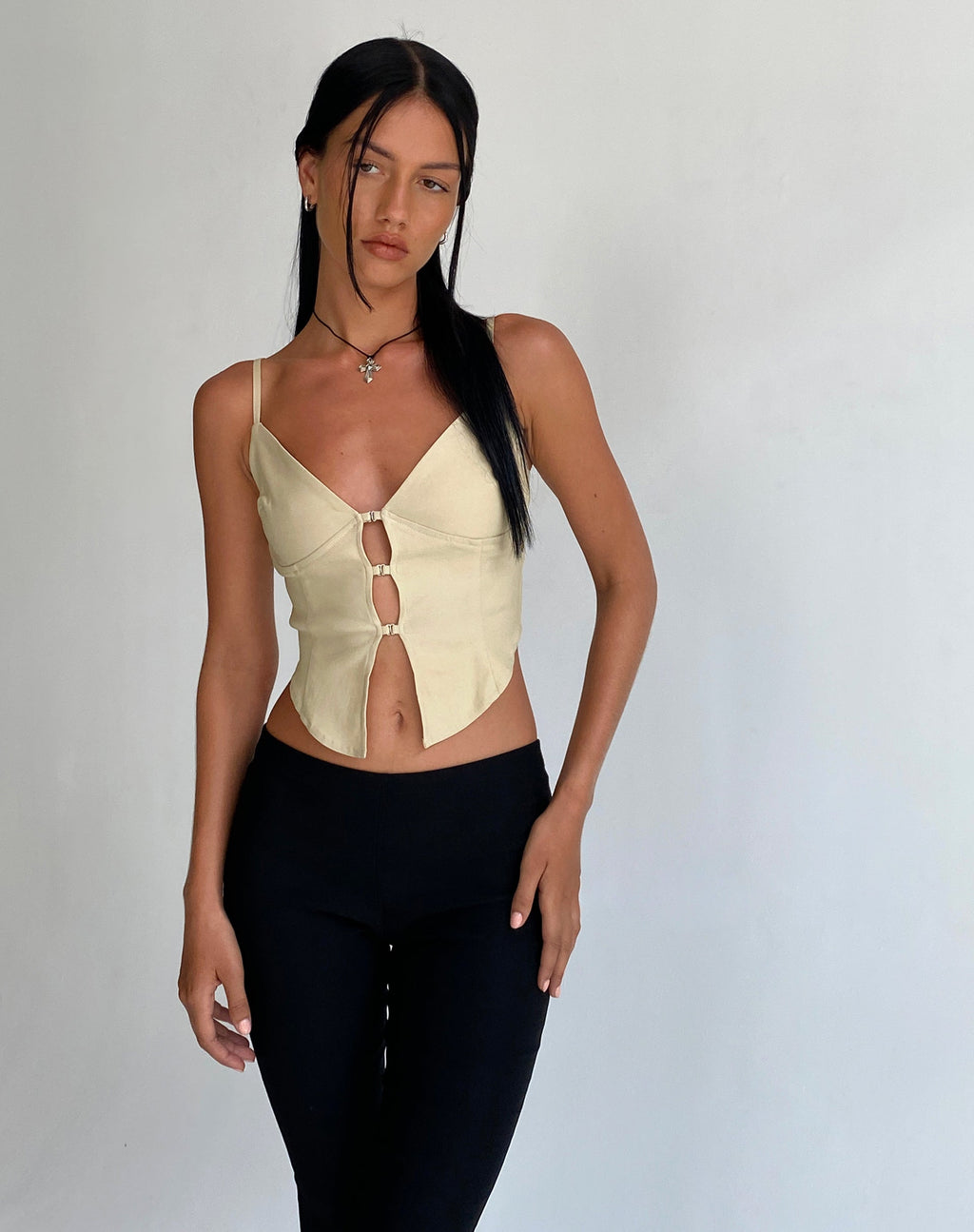 Cami Top Oleta en Crema