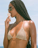 Imagen del sujetador de bikini Pami de rayas horizontales amarillo