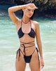 imagen de la braguita de bikini Leyna en negro