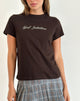 Imagen de Saki Tee en marrón chocolate con estampado Girl Intuition