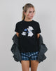 Imagen de Saki Tee in Black With Tea Time Print