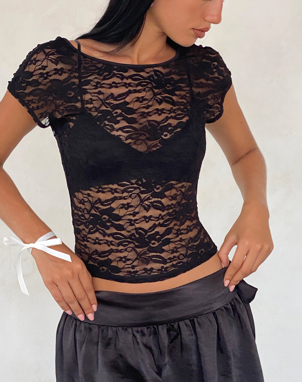 Top Xiwang de encaje negro