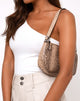 Imagen del bolso Gigi Beige serpiente