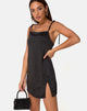 Imagen del vestido Doella de satén negro