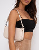 Imagen de Gigi Bolso de hombro en Croc Beige