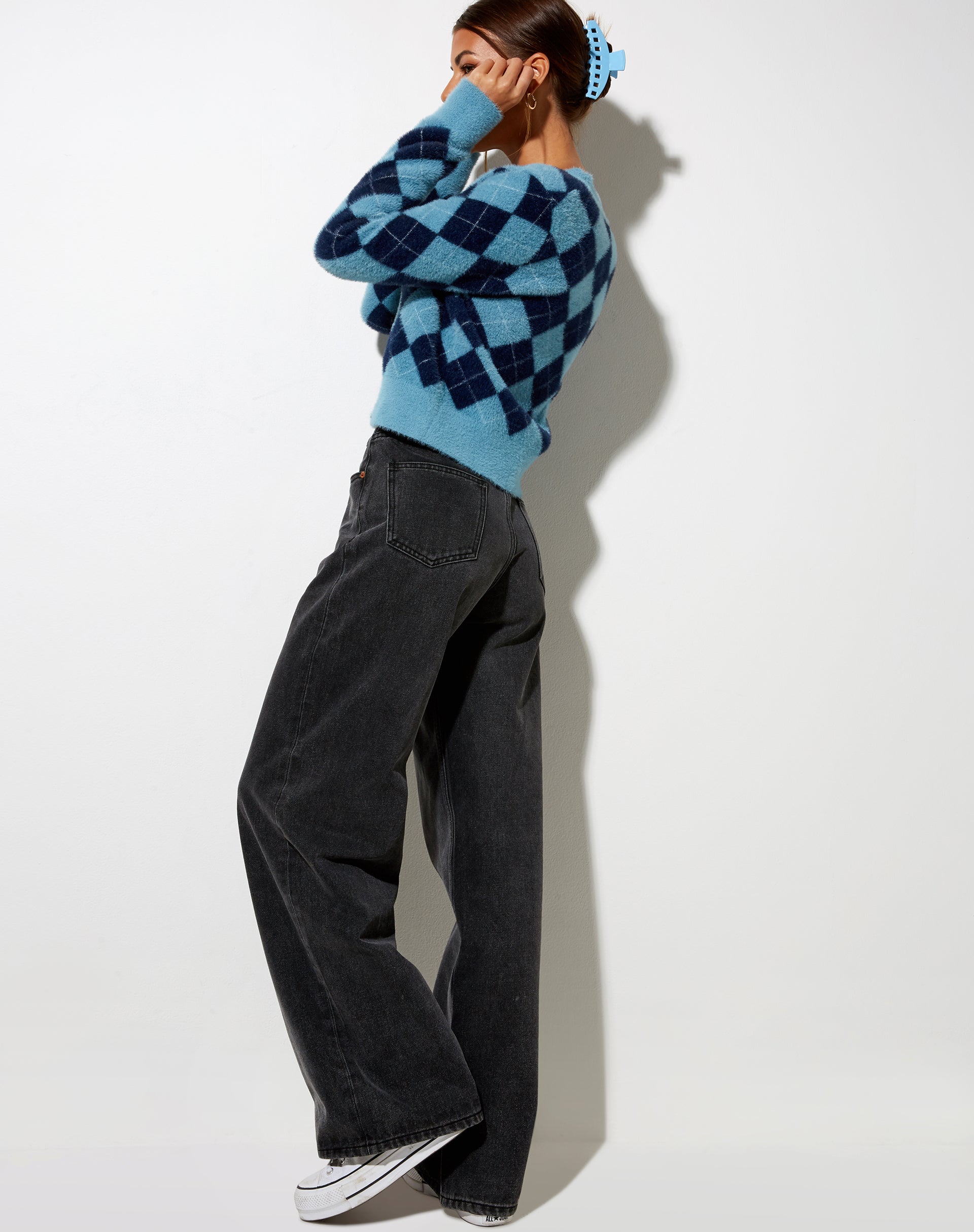 Imagen de Saidi Cardi en azul diamante y azul marino