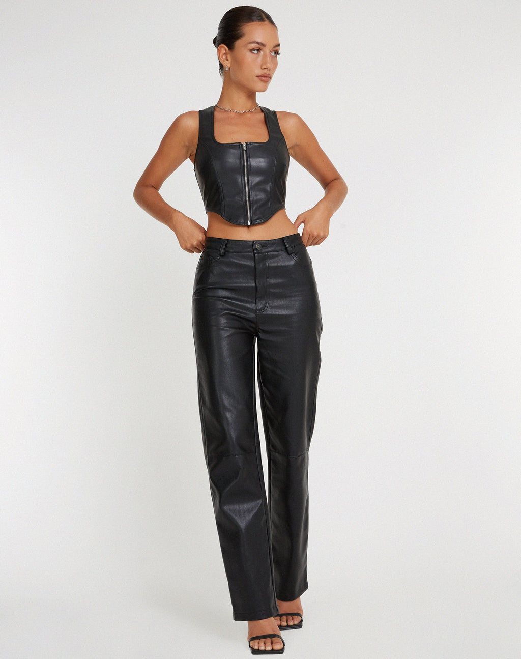 Pantalón ancho Zova de pu negro