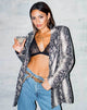 Imagen de Verra Oversized Blazer en PU Beige Snake