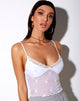 Imagen de Yenika Crop Top en blanco Daisy Embro con encaje blanco