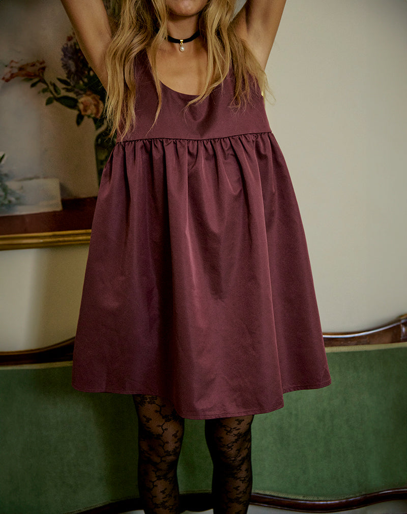 Imagen del vestido Marona en baya oscura
