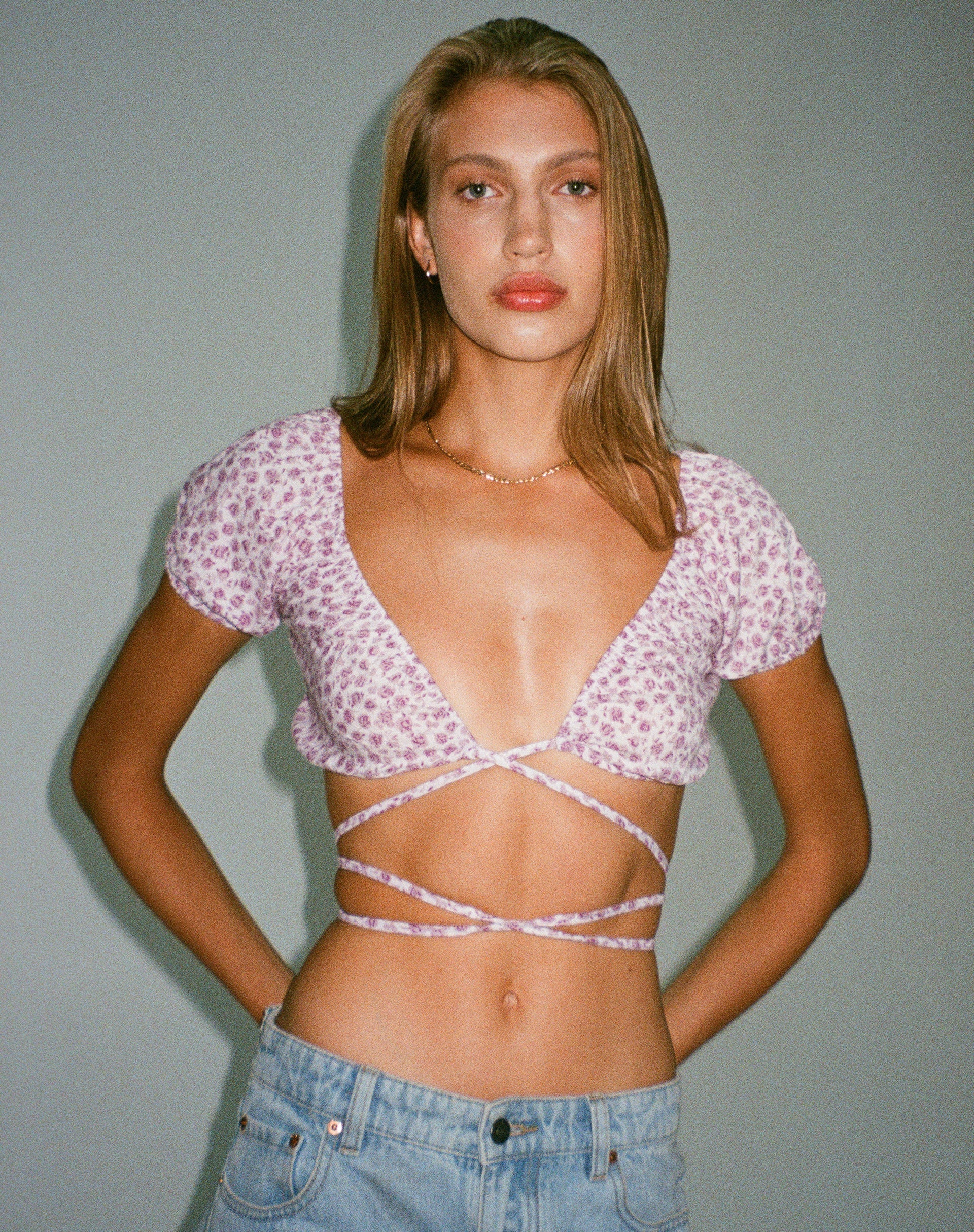 Imagen de Jiena Crop Top en Ditsy Rose Lila
