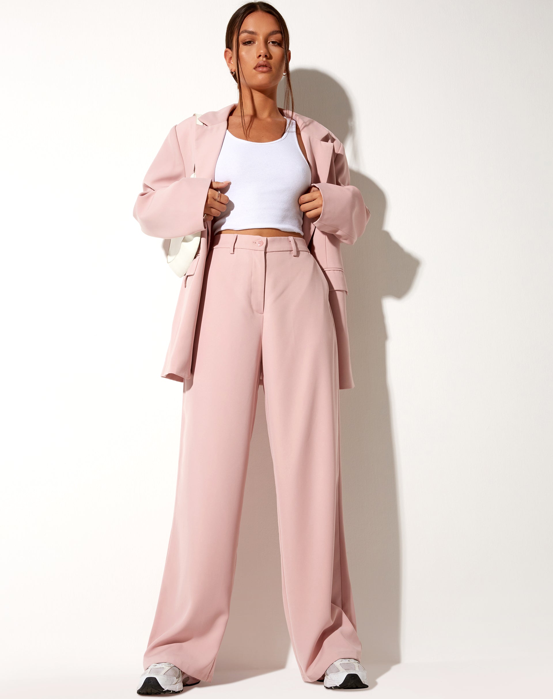 Imagen del pantalón Abba en rosa suave