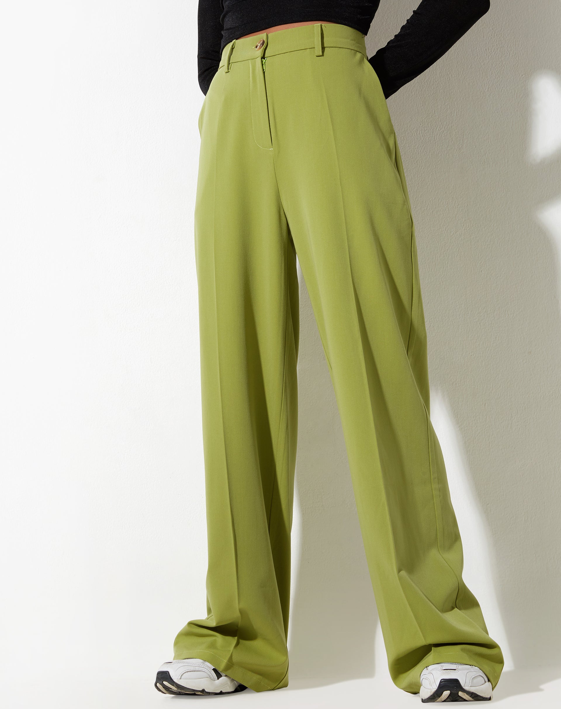 imagen de Abba Straight Leg Trouser en Tailoring Apple Green