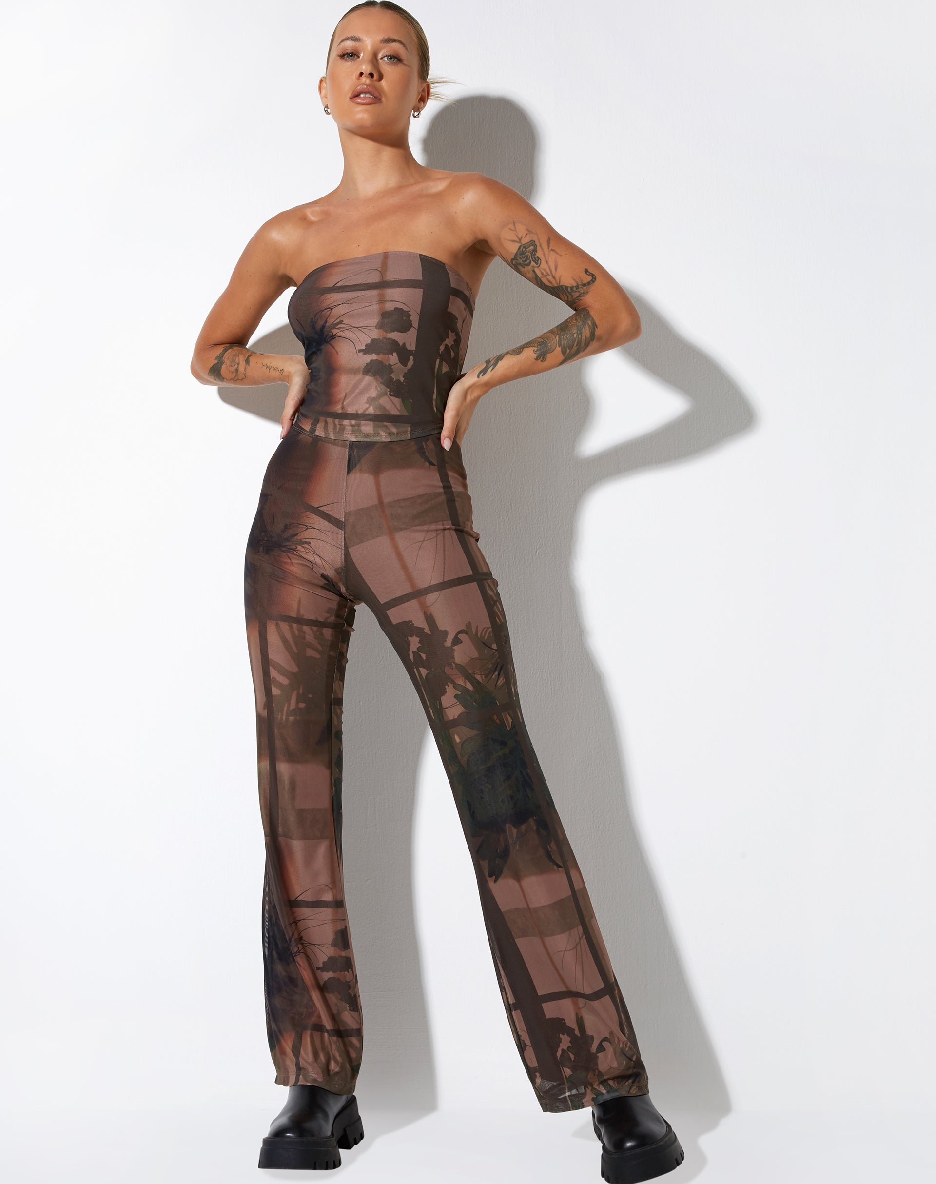 imagen de Agosta Flare Trouser en Photo Brown