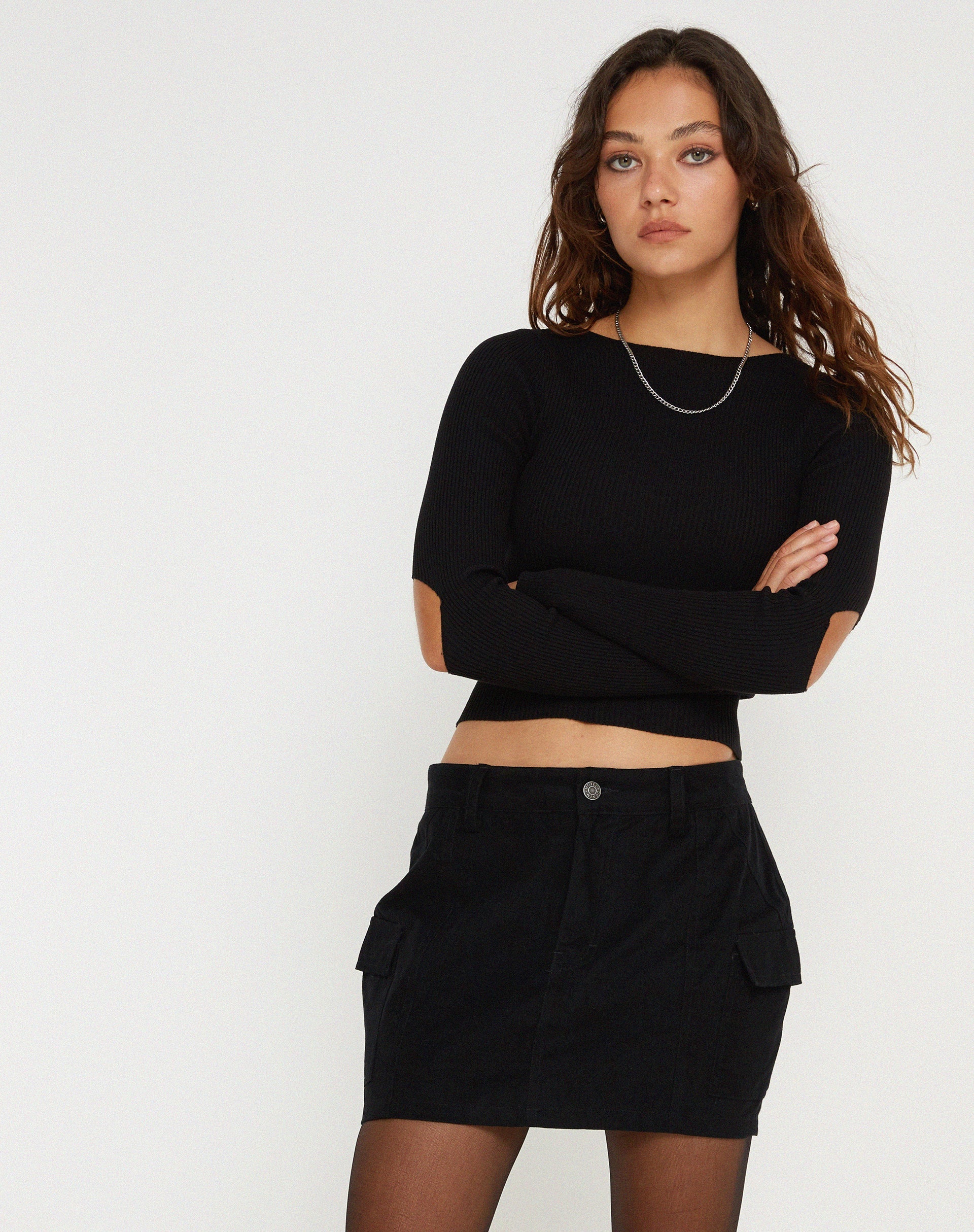 imagen de Ajeng Low Rise Midi Skirt in Black