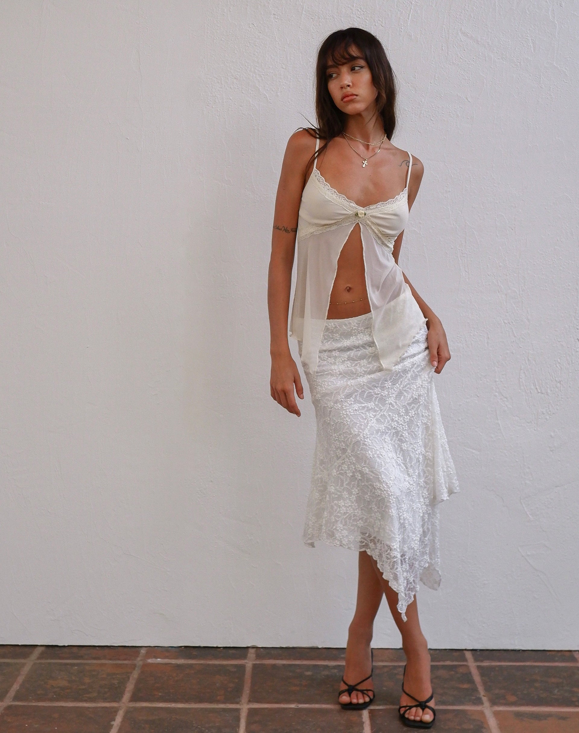 Imagen de Aliqa Top Mariposa en Malla Crema