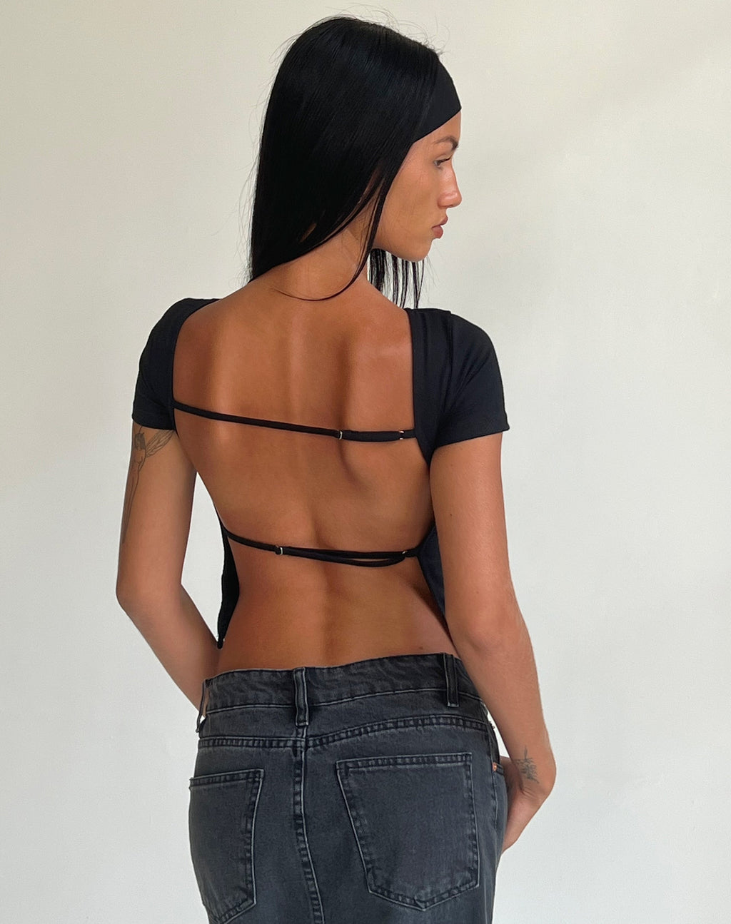 Top con espalda abierta Anita en negro