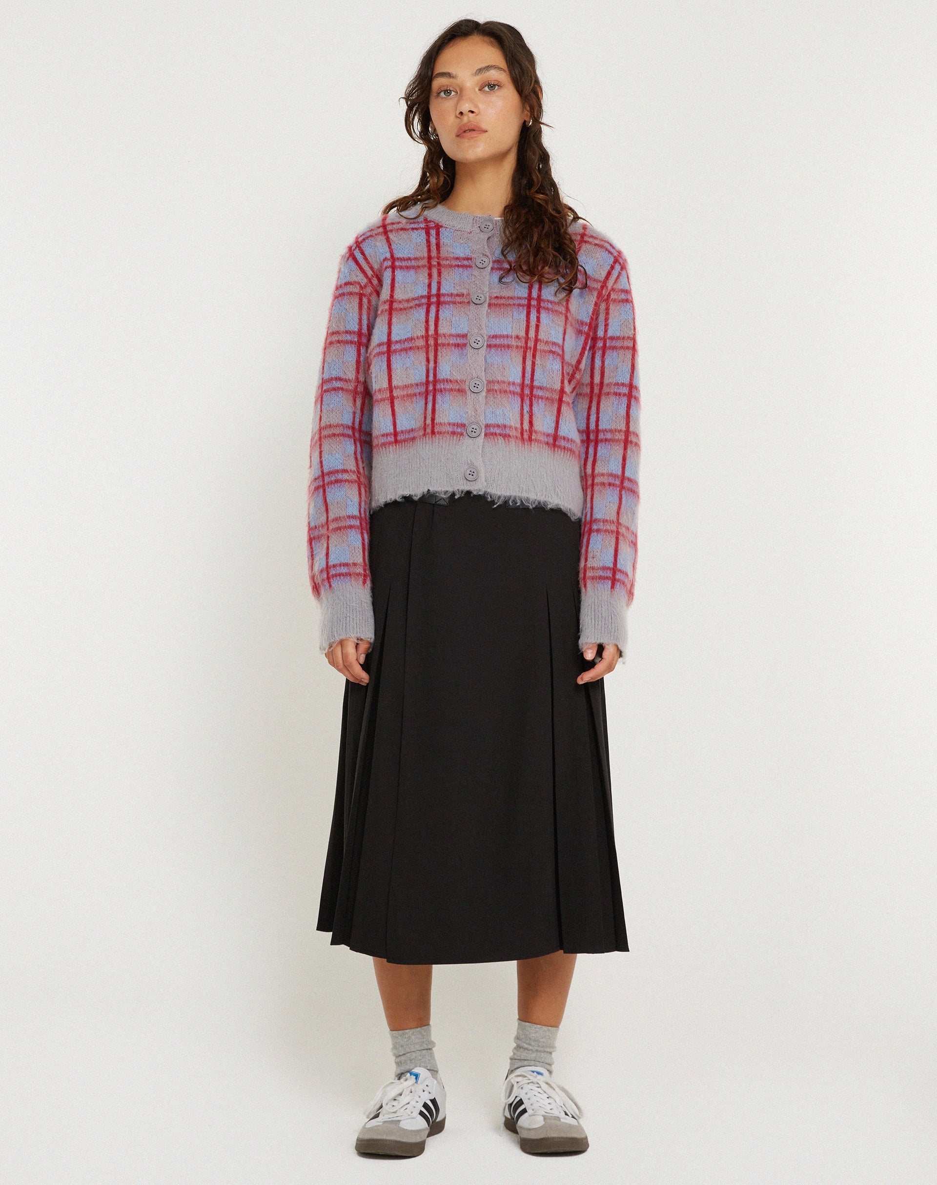 imagen de Anzio Button Up Cardi en Multi Check Gris Azul y Rojo