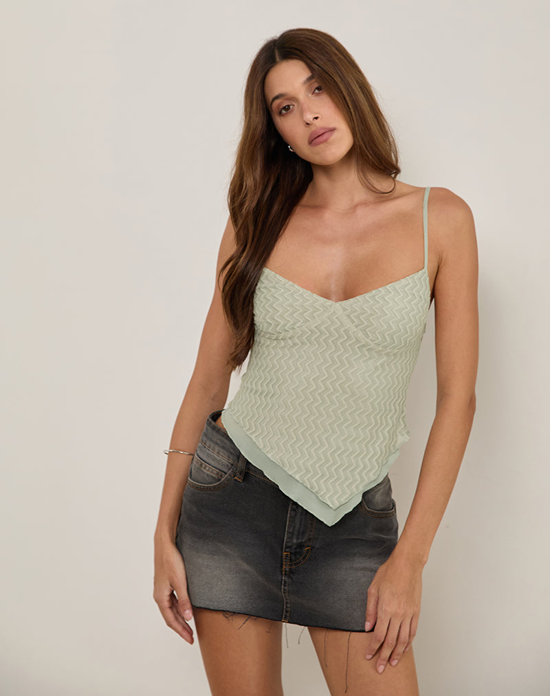 Imagen de Arlina Cami Top en Malla Zigzag Sage