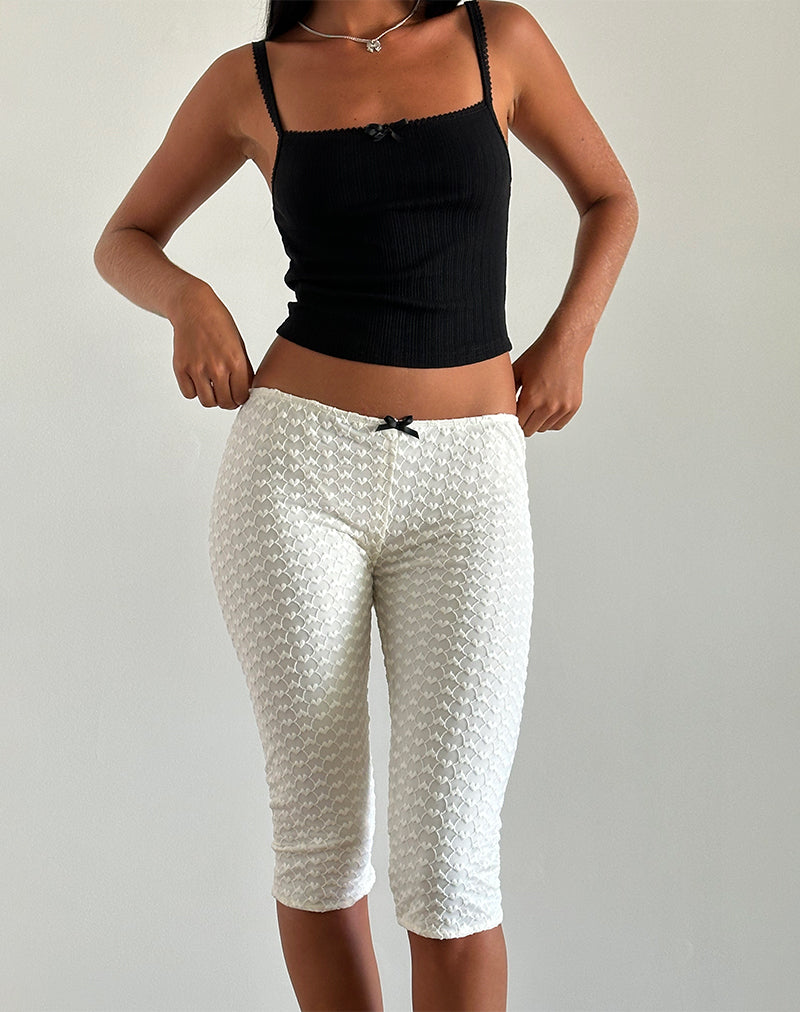 Imagen de Asih Pantalón Capri de Encaje Corazón Marfil