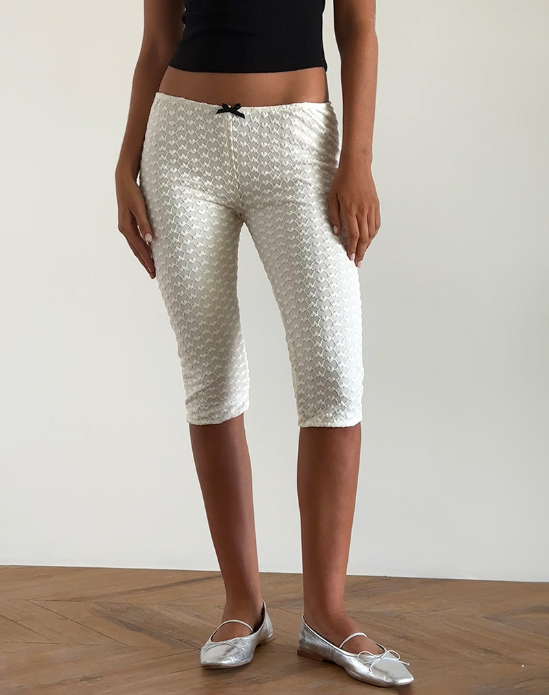Pantalón capri Asih de encaje corazón marfil
