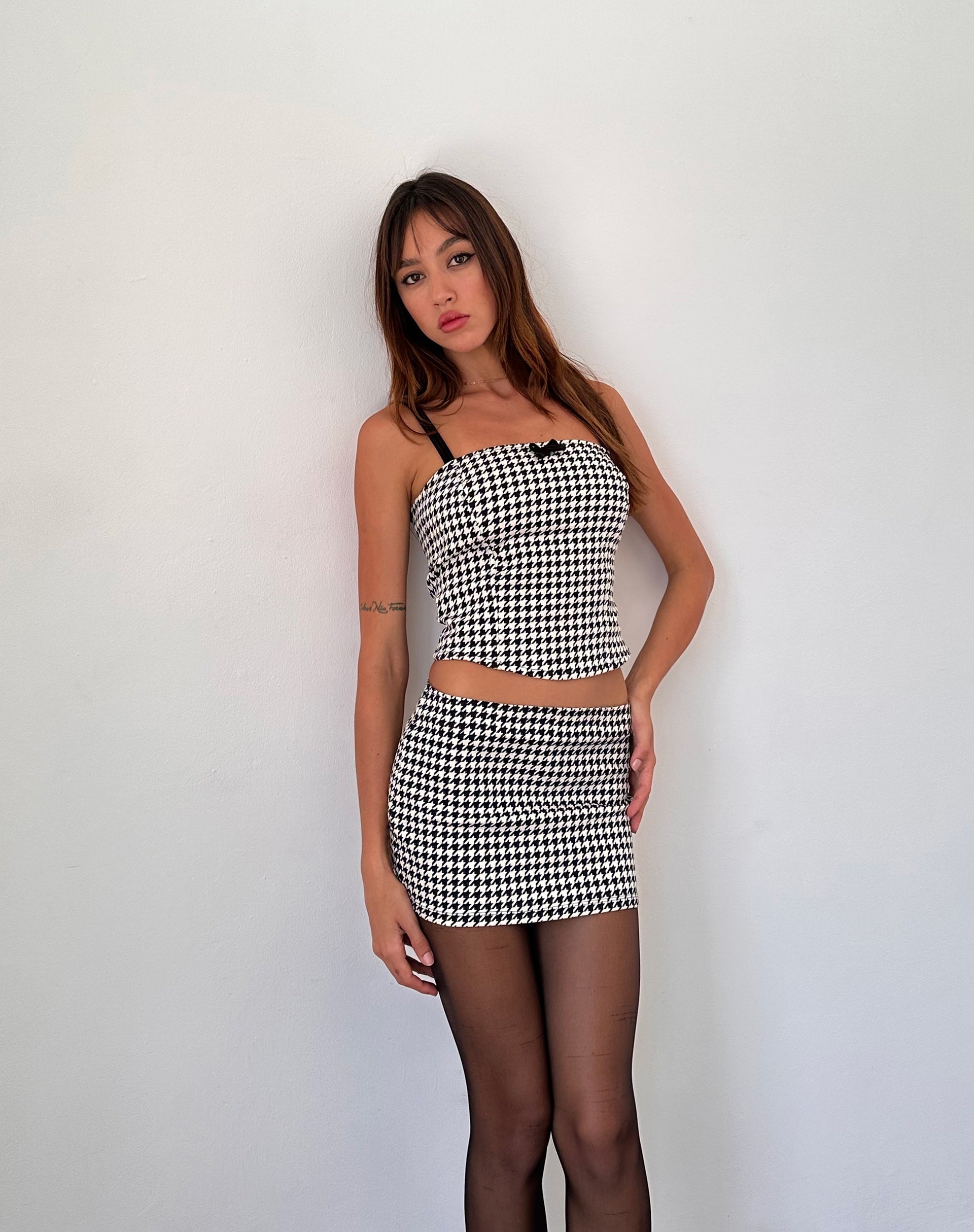 Imagen de Bebeka Micro minifalda en monocromo Dogtooth