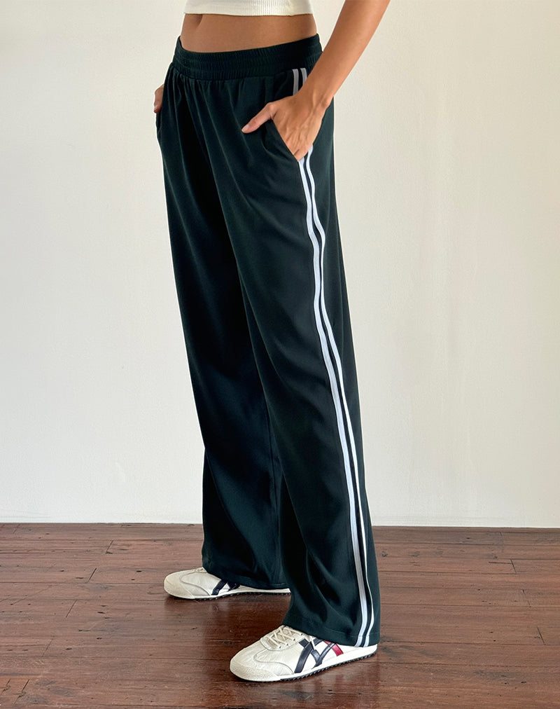 Imagen del pantalón Bennett Forest con raya azul