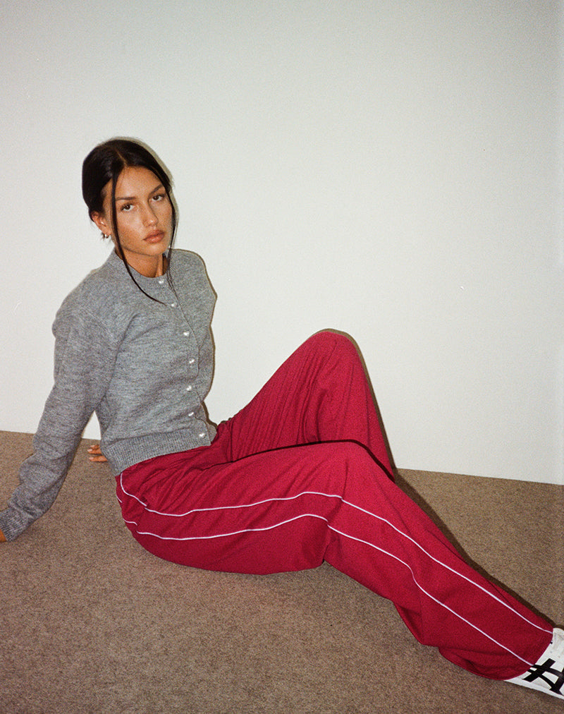 Imagen de Benton Jogger en rojo adrenalina con ribete violeta