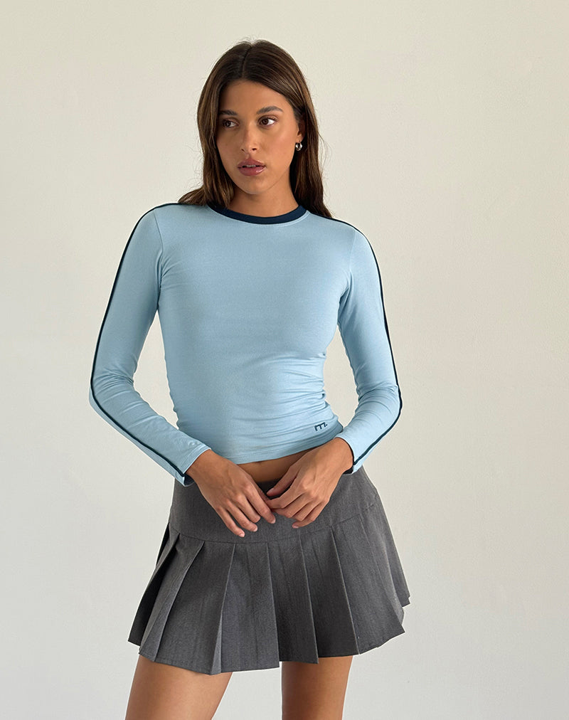 Imagen de Bonija Top de manga larga en azul Nantucket con ribete azul marino y bordado M