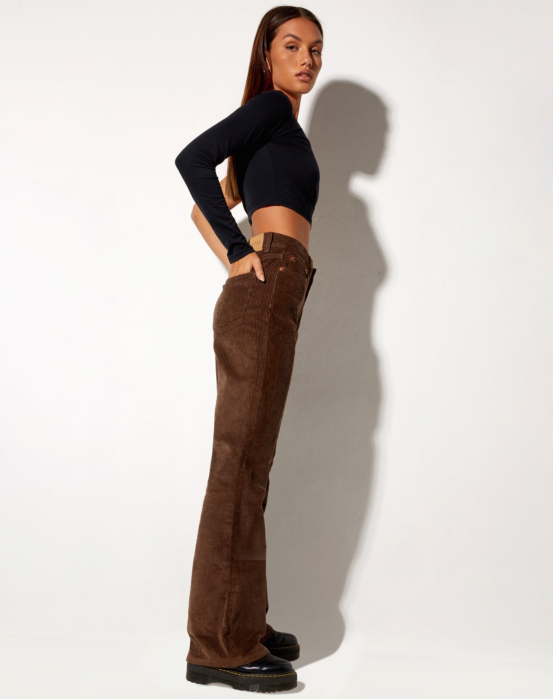 Imagen de Bootleg Jeans en Cord Rich Brown