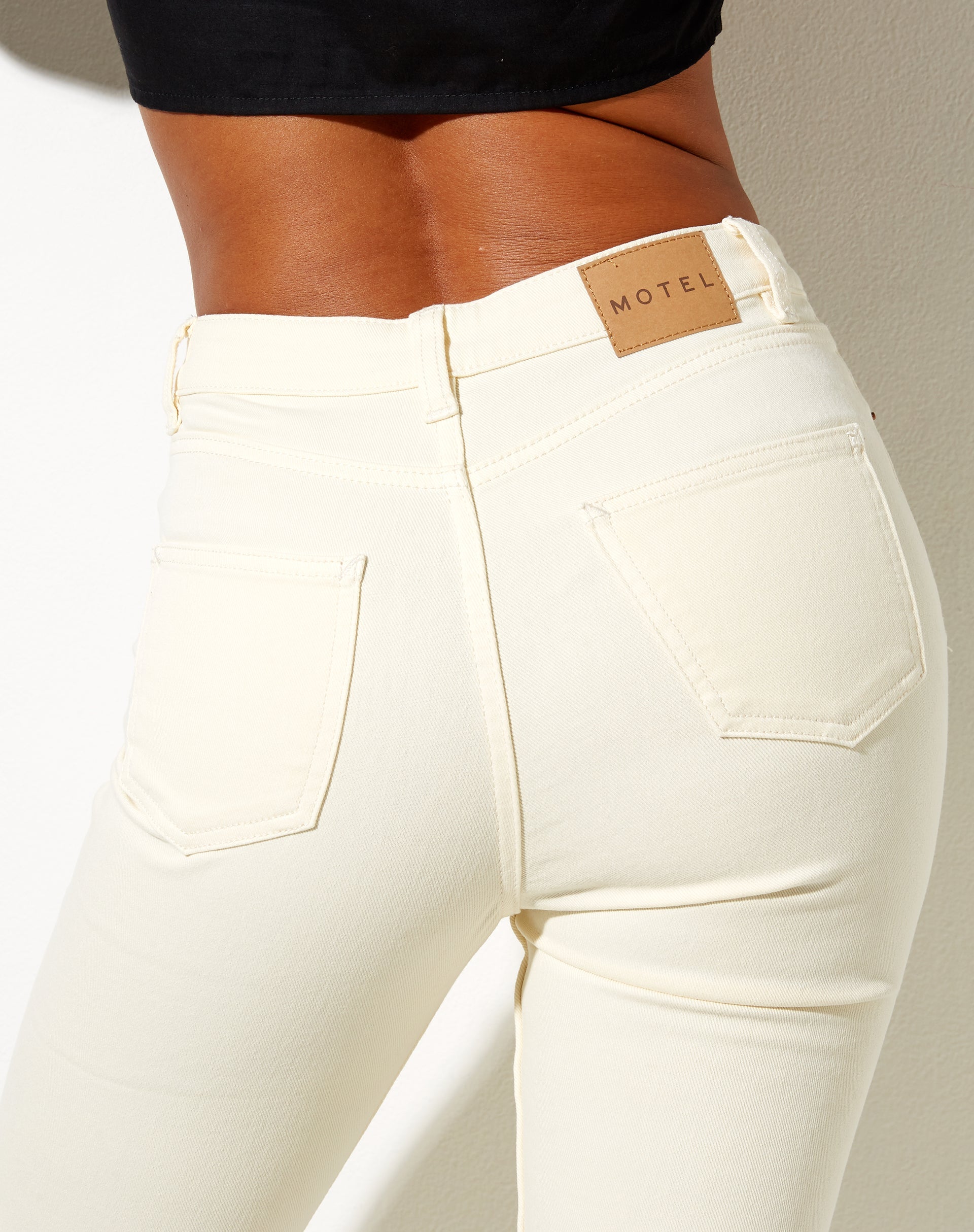 Imagen de Bootleg Jeans en Buttermilk