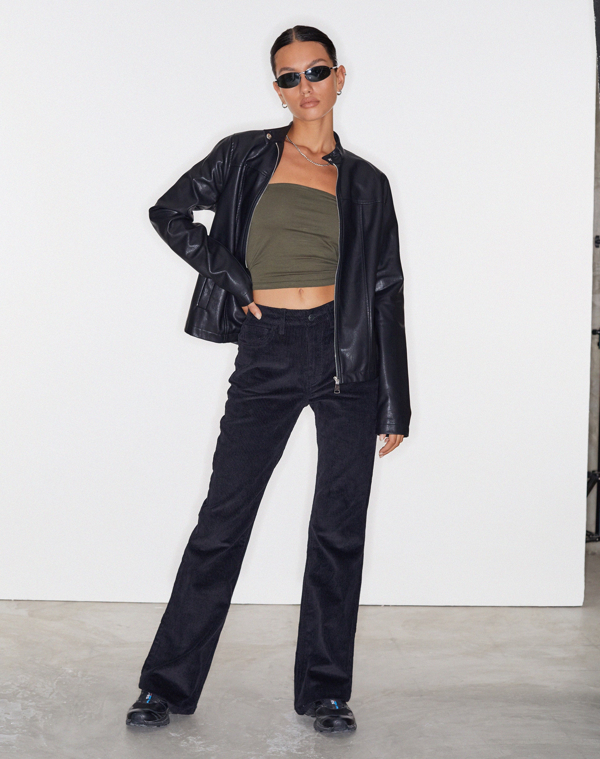 Imagen de Bootleg Jeans en Cord Classic Negro