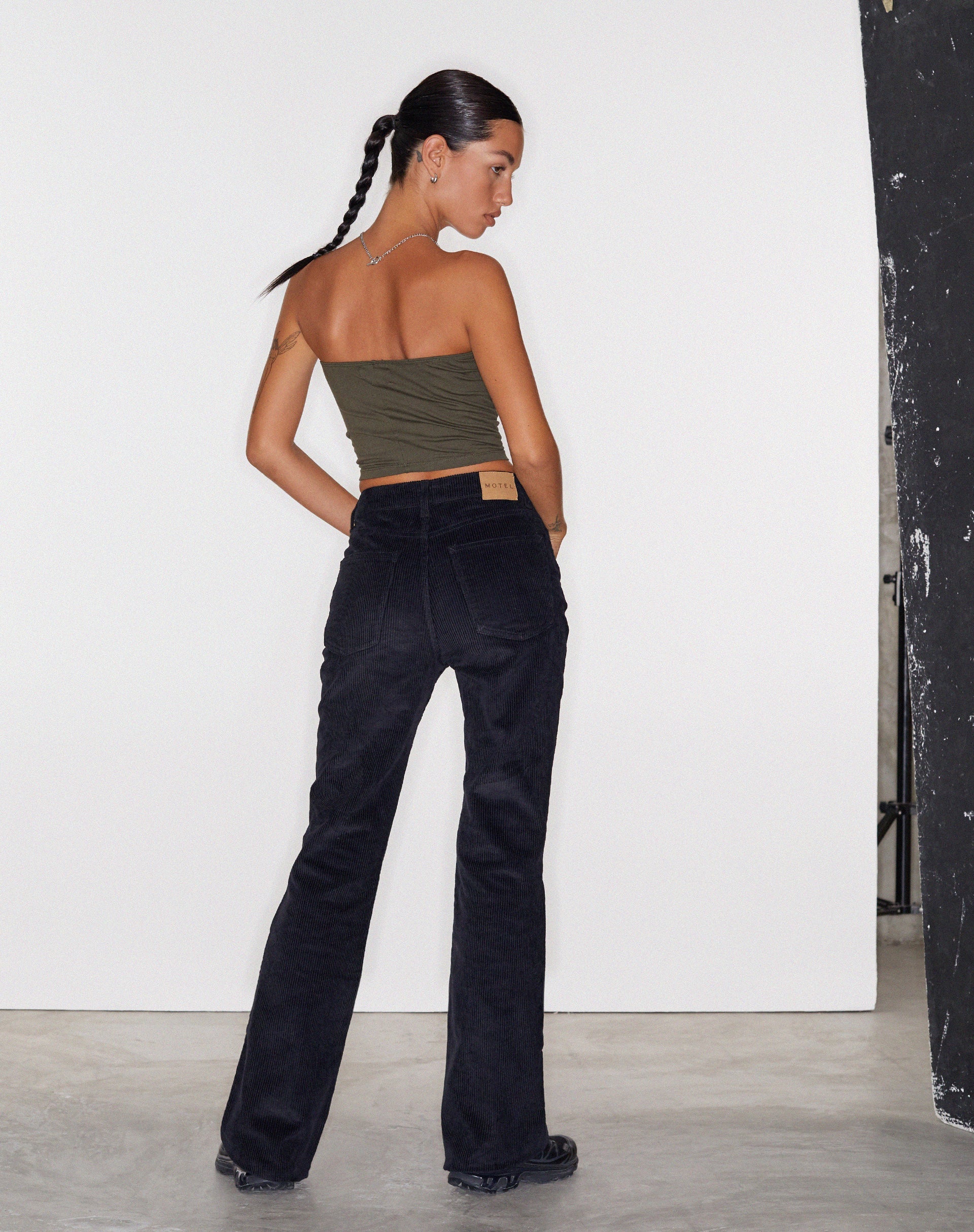 Imagen de Bootleg Jeans en Cord Classic Negro