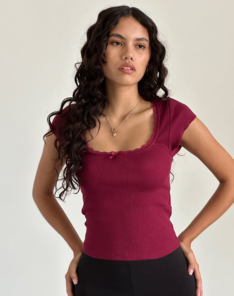 Imagen de Bovillo Cap Sleeve Top in Burgundy