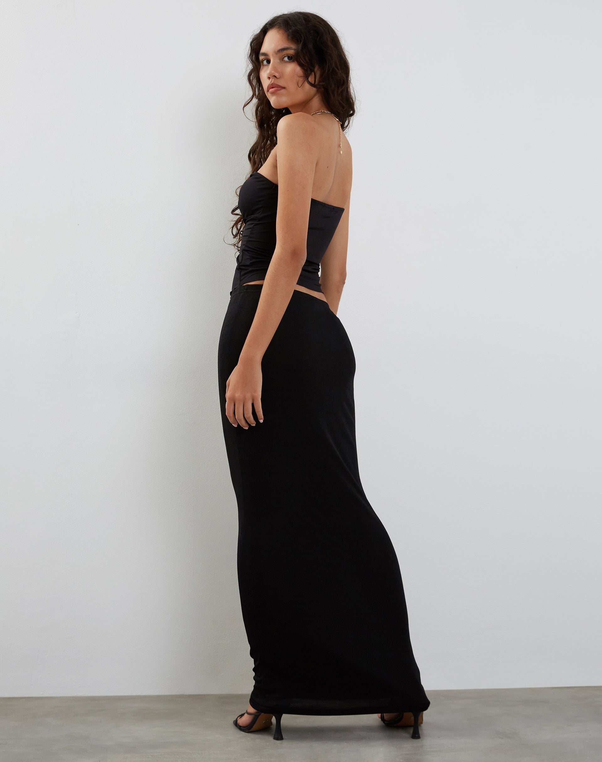 Imagen de Brea Bandeau Top en Slinky Negro