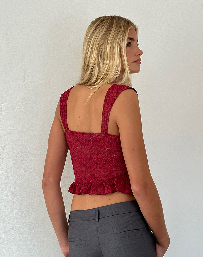Imagen de Brietta Cami Top de encaje rojo intenso