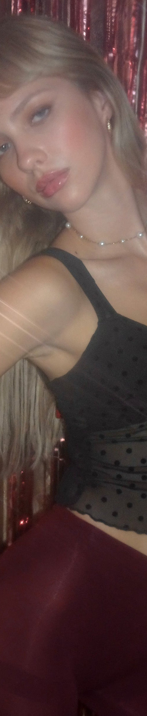 Imagen de Brietta Mesh Top in Polka Black Flock