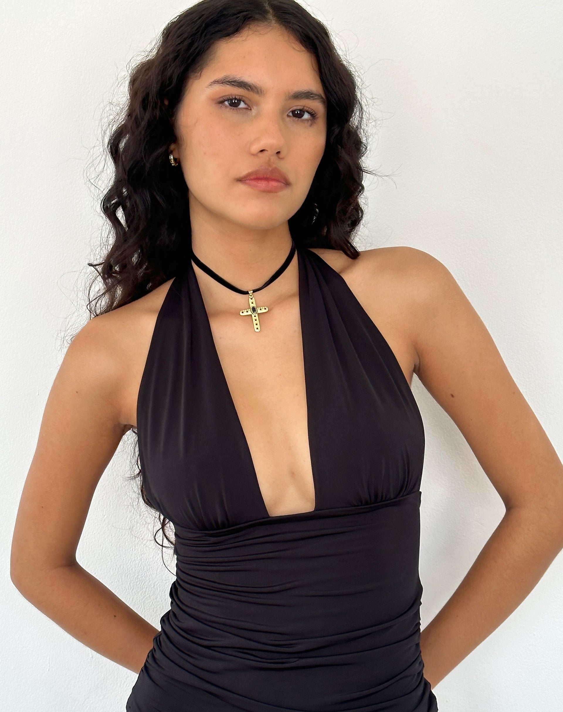 Imagen de Brooklyn Cross Choker Necklace de Gemini Jewels