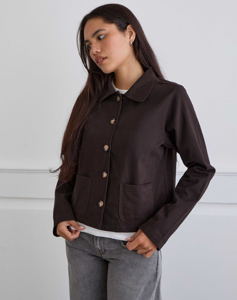 Imagen de la chaqueta Calva Boxy en marrón chocolate
